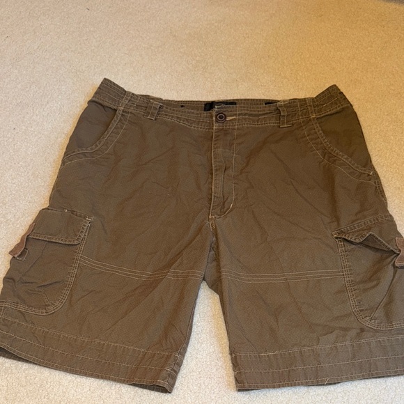 RedHead Tan Cargo Shorts for Men - Picture 1 of 6